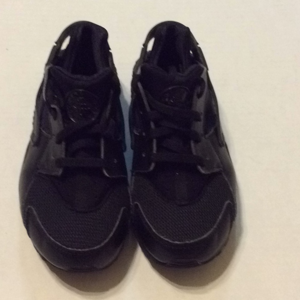 Black Nike Huaraches Size-1Y